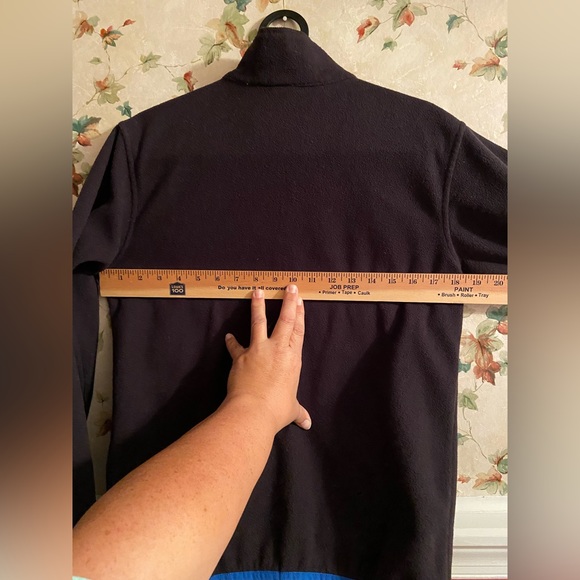 The North Face youth large 14-16 lightweight fleece - Picture 2 of 4